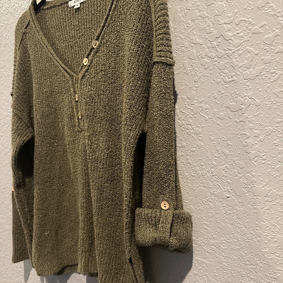 Green V Neck Sweater - Size M - Picture 5 of 7